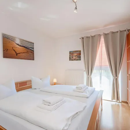 Ostseetrio Haus 2 - 10 Appartement