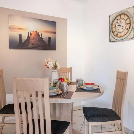 Ostseetrio Haus 2 - 10 Appartement